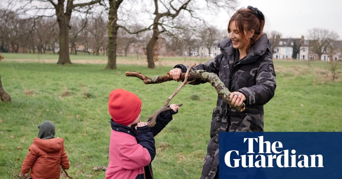 An intergenerational group participating in the stick-reviewing community
